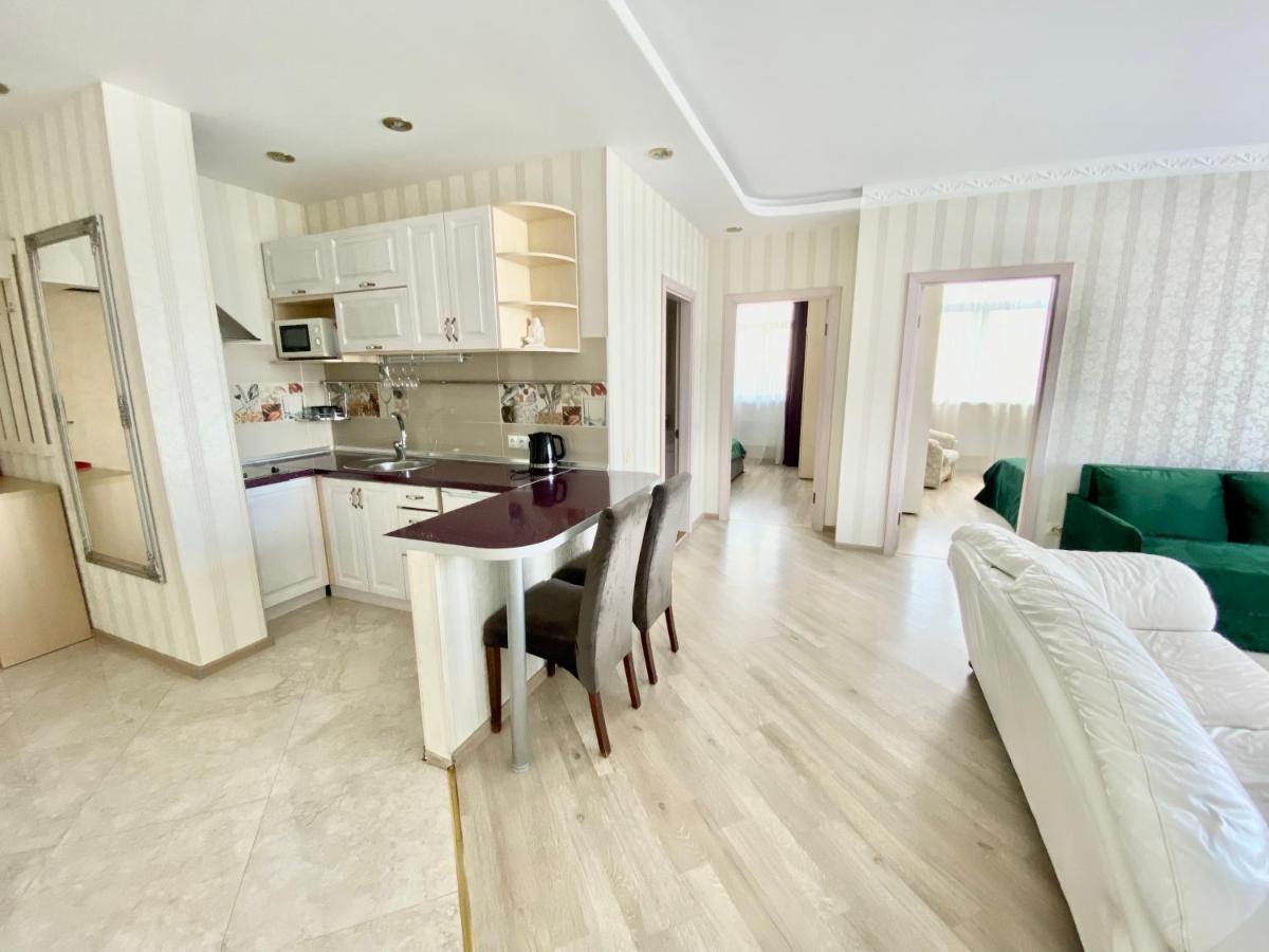 Apartments With Dnipro View キエフ エクステリア 写真